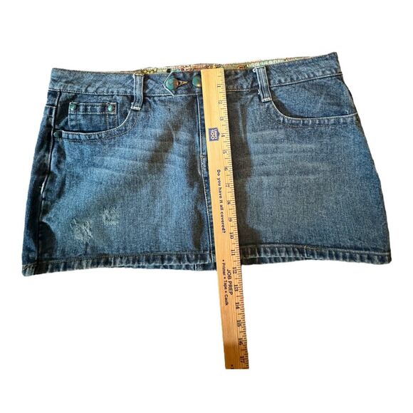 Soundgirl Y2K Distressed Blue Jean Skirt Measures 36 Inches At Waist - Picture 6 of 8